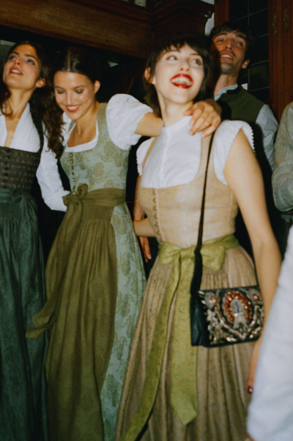 Dirndl Monika - Gottseidank