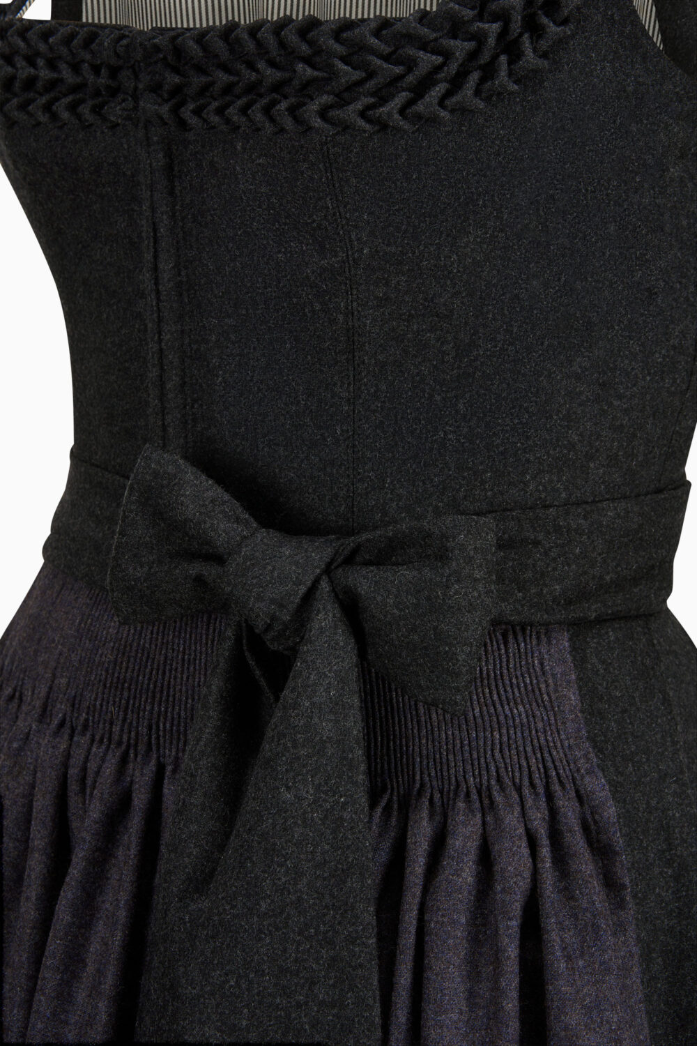 Dirndl Vreni – anthrazit-heidelbeer