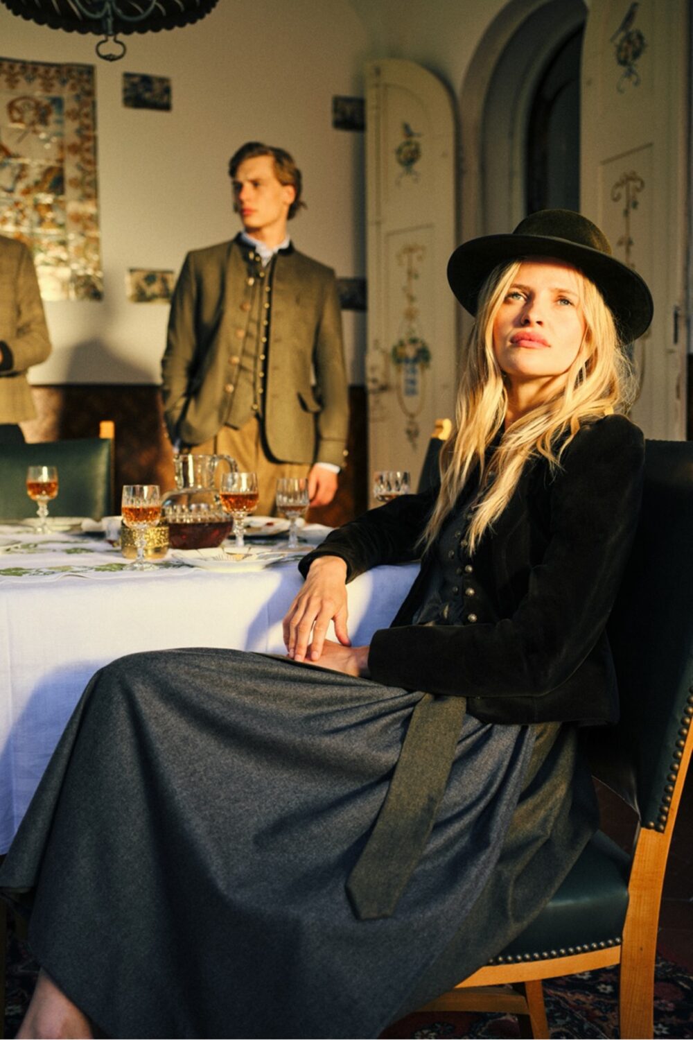 Damenmiederjacke Belinda – bronzegrün