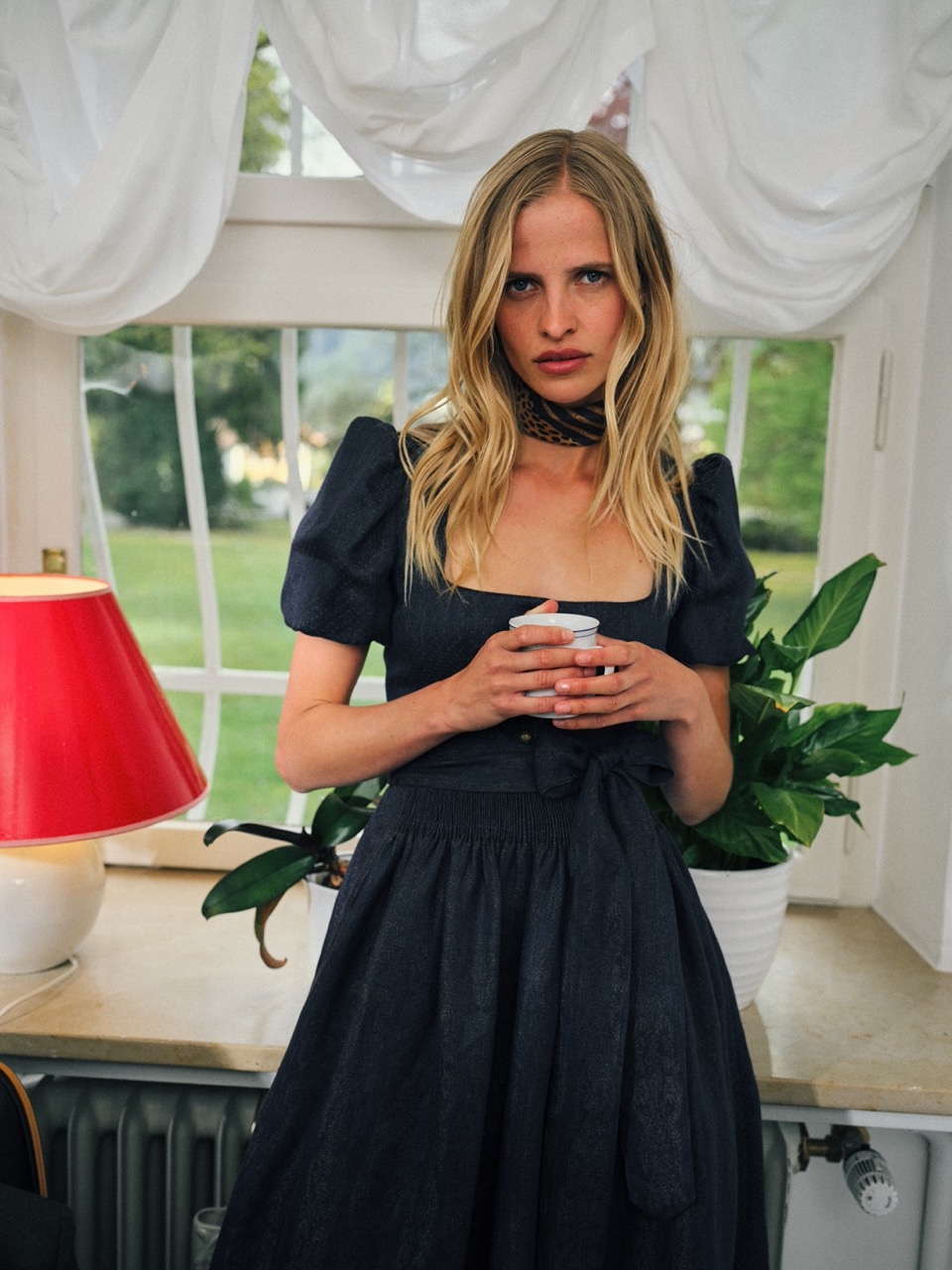 Dirndl Laura – schwarzmorbid-schwarzmorbid