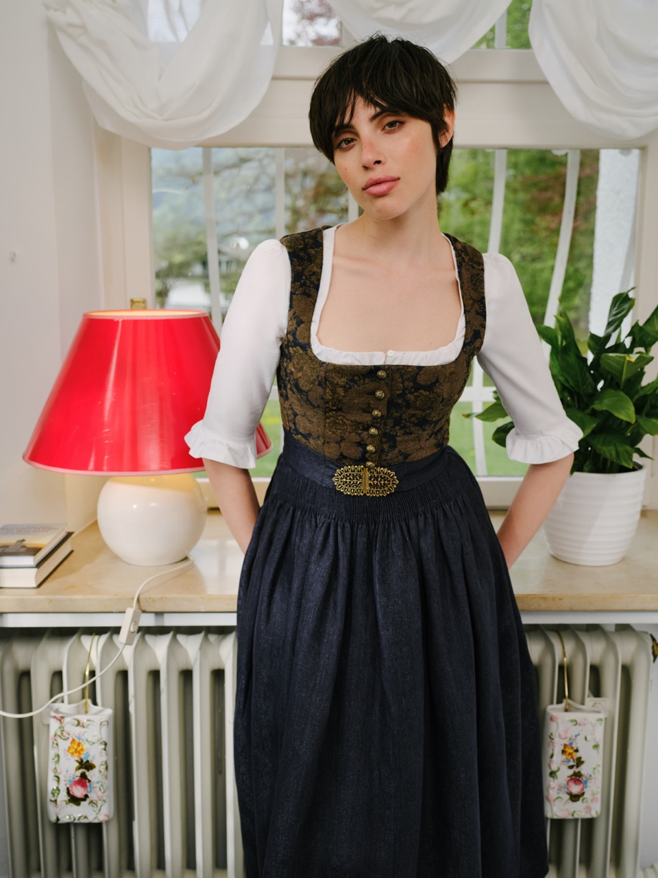 Dirndl Monika – nachtblau-schwarzblau
