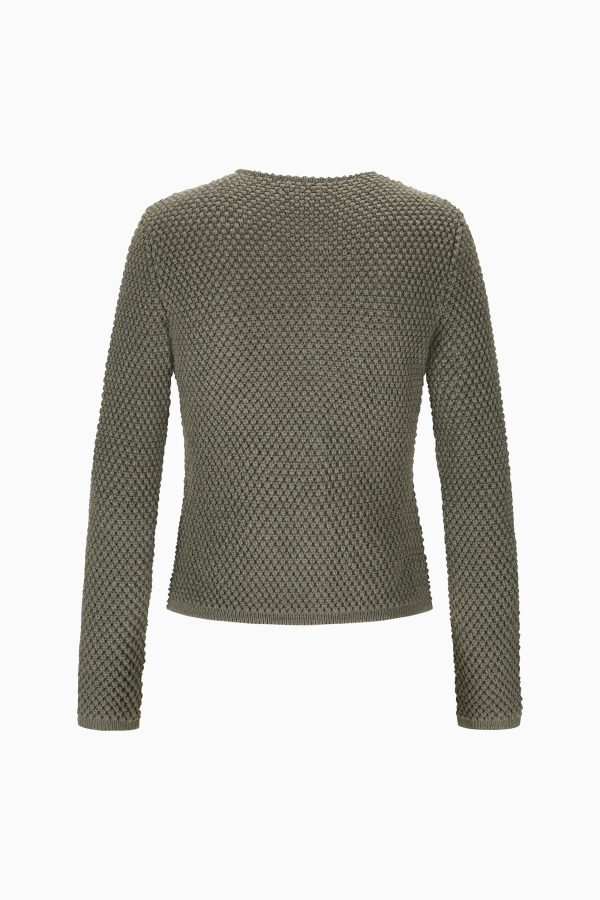 Leicht Taillierte Damenstrickjacke aus Merinowolle mit Perlmuster und Rundhalsausschnitt in Thymian.
