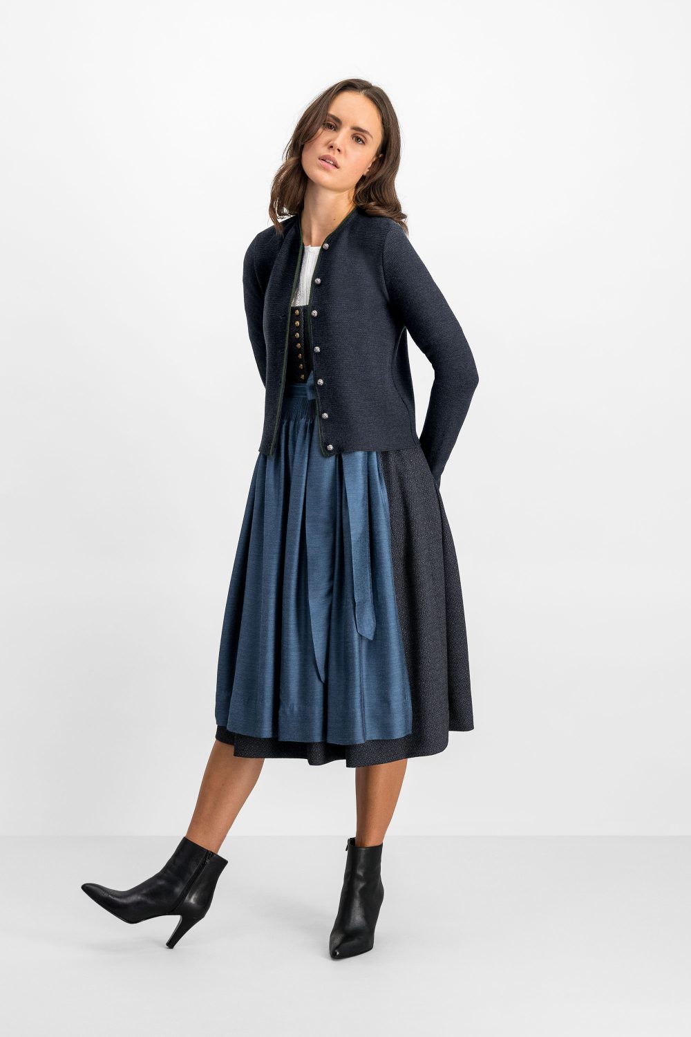 Damenstrickjacke Aloisia - Gottseidank Damenstrickjacke Aloisia - Gottseidank