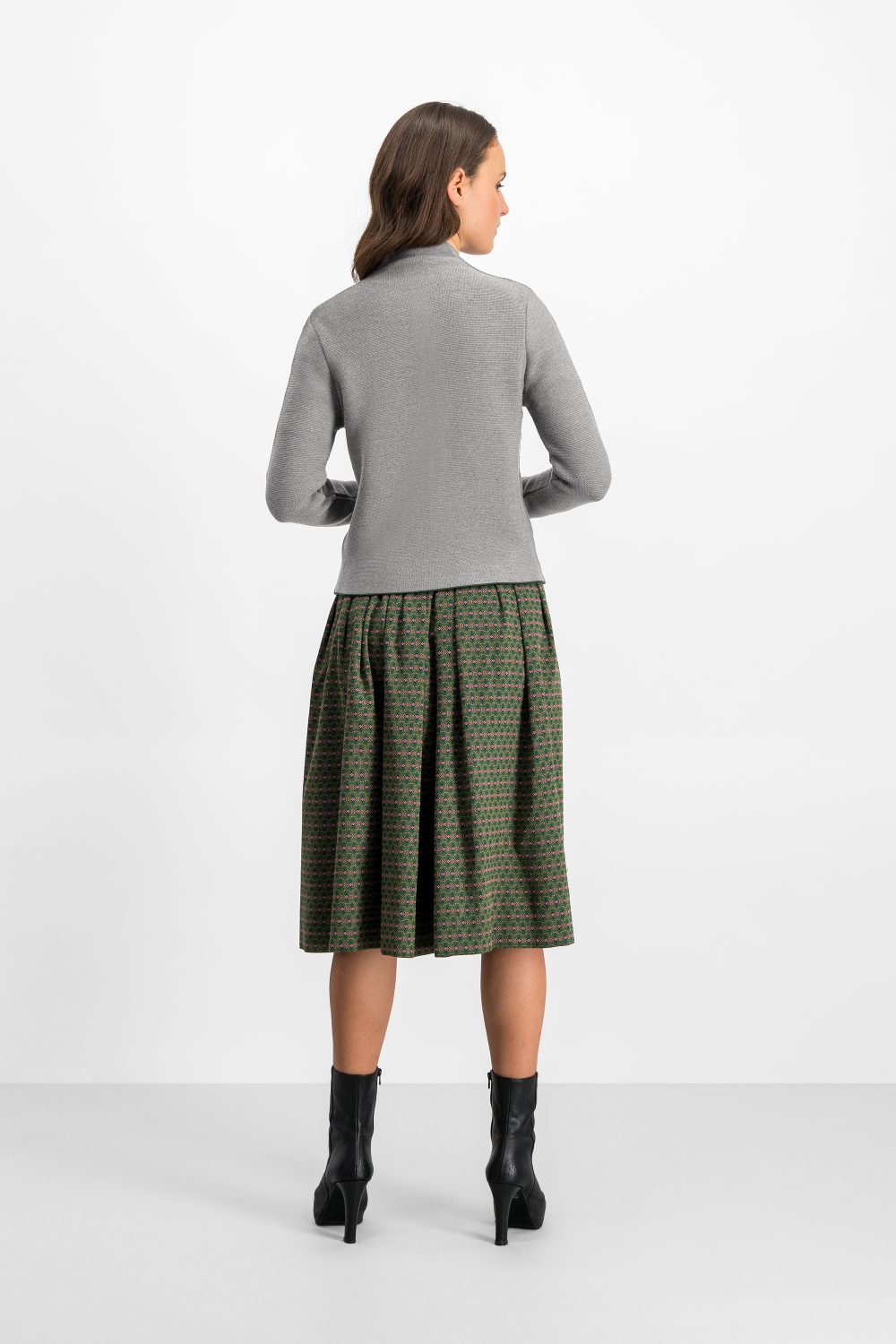 Damenstrickjacke Anna - Gottseidank Damenstrickjacke Anna - Gottseidank